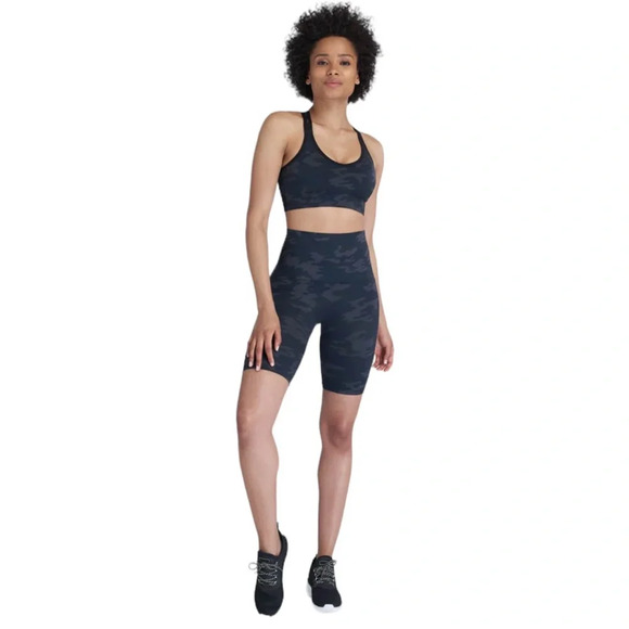 Spanx Look At Me Now High Waisted Stretch Leggings Bike Short Black Camo Size XL - Picture 1 of 11